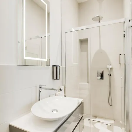公寓 Stylish 1br, 2bath Castel Sant'angelo 6a