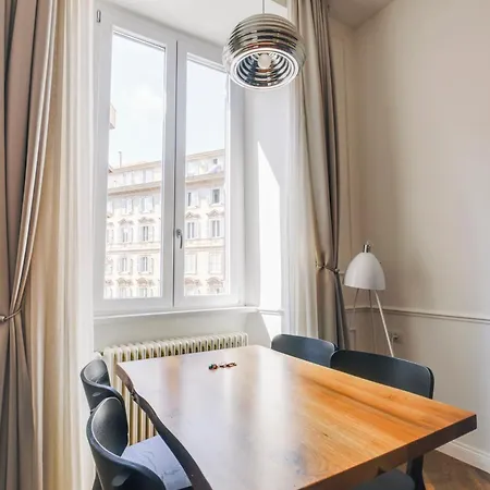 Stylish 1br, 2bath Castel Sant'angelo 6a Apartment