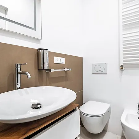 Stylish 1br, 2bath Castel Sant'angelo 6a *